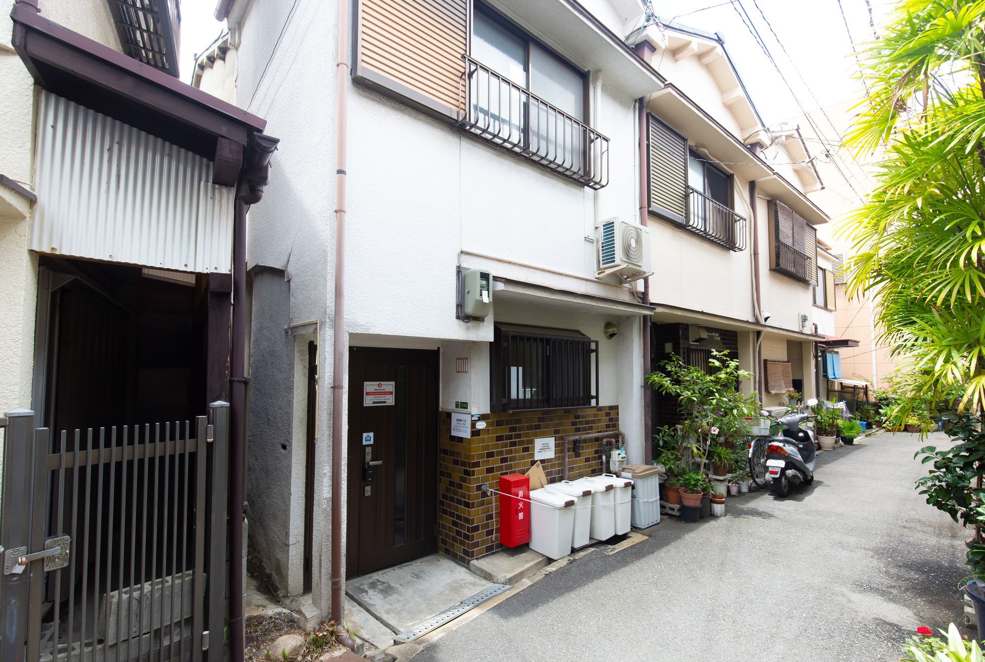 Ferienwohnung Ty House Shin-Ōsaka Exterior foto